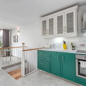 Apartment 49/3 Seafront Duplex Penthouse In, Valletta